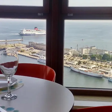 Sea Towers Apartament Pod Zaglami Lejlighed *